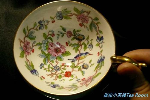 20120520【茶具】英國Aynsly的Pembroke花鳥骨瓷粉藍茶杯  (4)