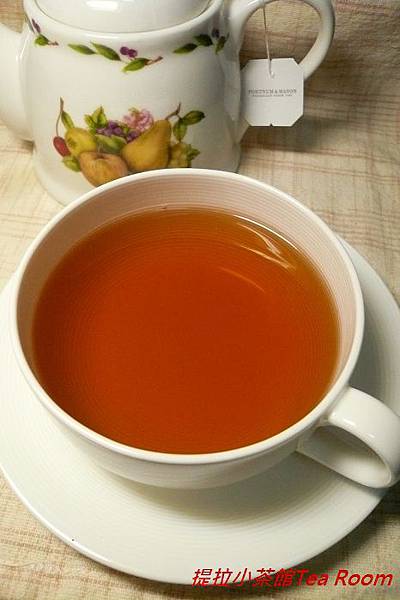 FORTNUM AND AMASON CRANBERRY BLACK TEA (1)