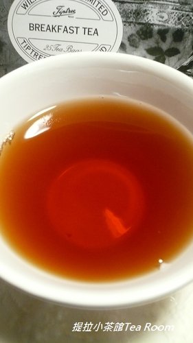 20120412我的假日Tiptree早餐──Breakfast Tea+Lemon curd 全麥吐司 (6)