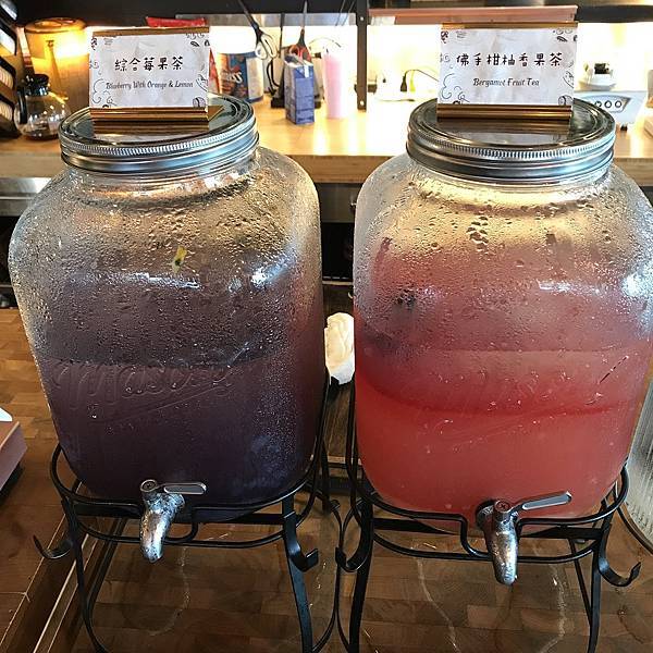 [新竹美食] 克蔓莉珈琲館 - 飲料喝到飽必吃英式大早餐、班