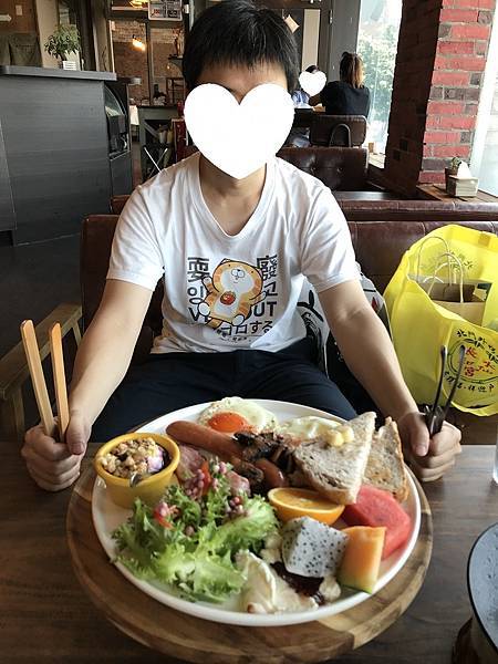 [新竹美食] 克蔓莉珈琲館 - 飲料喝到飽必吃英式大早餐、班