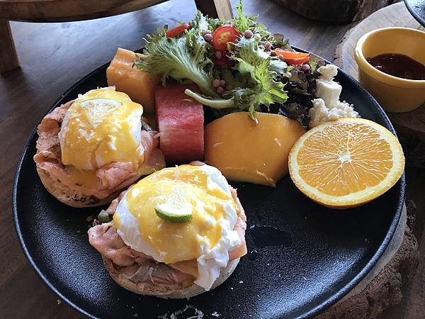 [新竹美食] 克蔓莉珈琲館 - 飲料喝到飽必吃英式大早餐、班