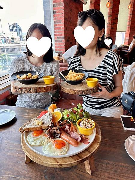 [新竹美食] 克蔓莉珈琲館 - 飲料喝到飽必吃英式大早餐、班