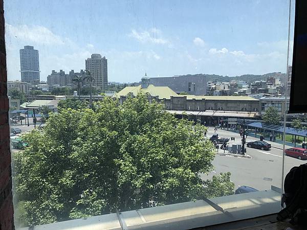 [新竹美食] 克蔓莉珈琲館 - 飲料喝到飽必吃英式大早餐、班