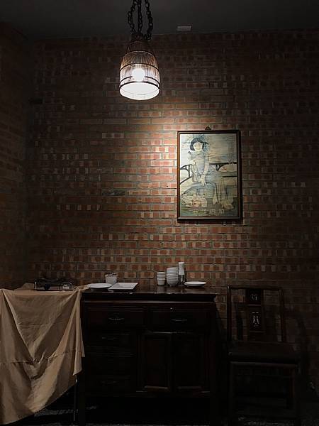 [新竹美食] 草根廚房- 必吃招牌烤鴨 古色古香磚房人氣餐廳