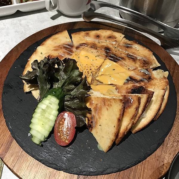 [新竹美食] 森森燒肉清大店- 豐富甜點自助吧慶生優惠多 聚