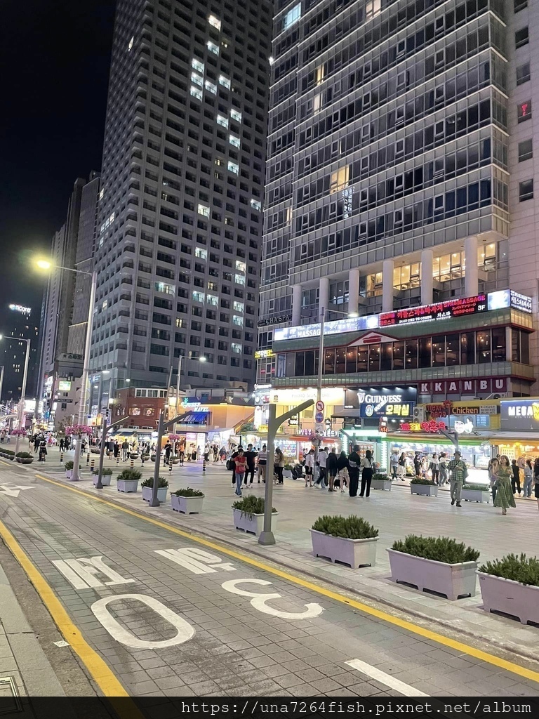 ★BUSAN 釜山 ☆夜晚的海雲台海邊 해운대 밤바다 & 