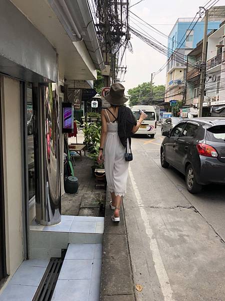 04.06 Thai_180423_0105.jpg