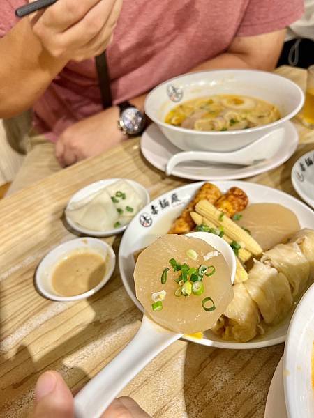 屋台拉麵必吃➤赤麵廠 レッドラーメン︱寵物友善店家︱桃園藝文