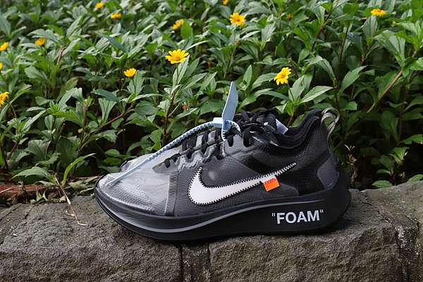 nike off white zoom fly