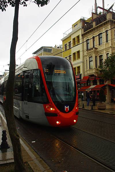 Istabul的輕軌電車~總要有一張現代化的表徵~