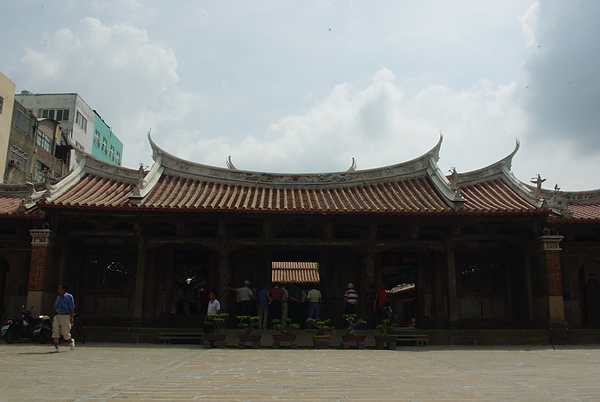 一級古蹟鹿港龍山寺~~真的很斑駁