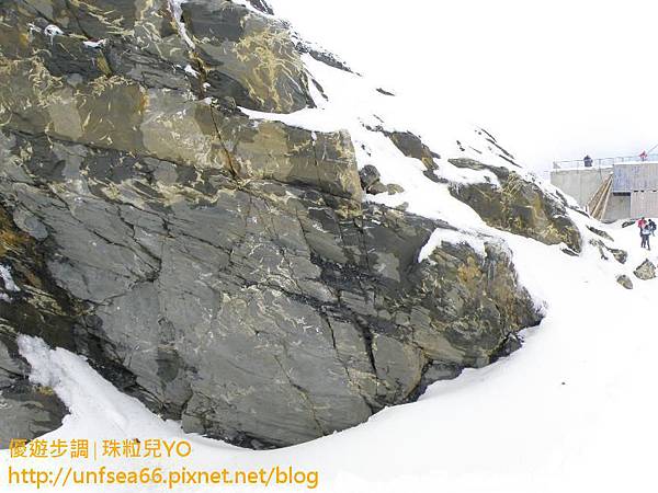 image097_YoYoTempo_瑞士TITLIS鐵力士山纜車賞雪趣.jpg