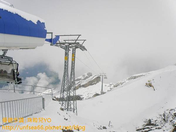 image085_YoYoTempo_瑞士TITLIS鐵力士山纜車賞雪趣.jpg