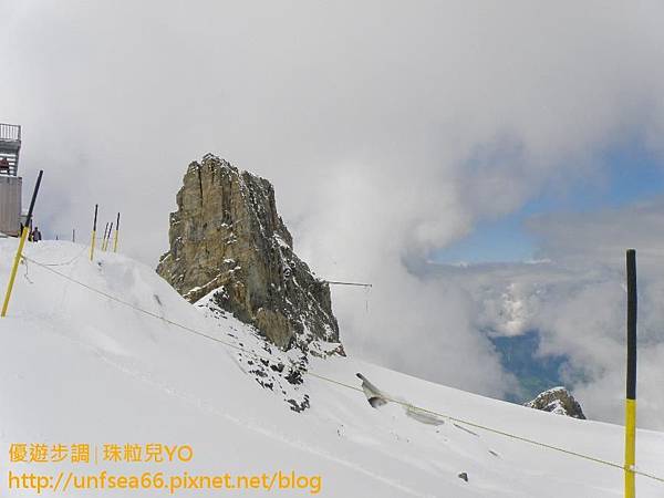 image099_YoYoTempo_瑞士TITLIS鐵力士山纜車賞雪趣.jpg