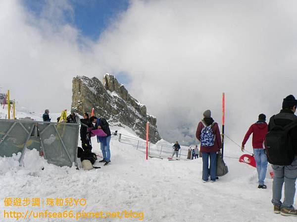 image107_YoYoTempo_瑞士TITLIS鐵力士山纜車賞雪趣.jpg