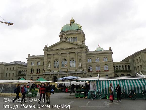 image063_YoYoTempo_【瑞士旅遊景點】走在伯恩的街道~探索時鐘塔與雕像等古蹟文物.jpg