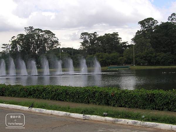 image003_YoYoTempo優遊步調_【巴西旅遊景點】班代蘭蒂斯紀念雕像Monument to the Bandeiras｜伊比拉布埃拉公園.jpg