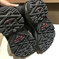 挪威極地長年城極地行前準備雪鞋雪靴鞋底.JPG