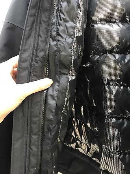 挪威極地長年城極地行前準備雪衣外套內裡omni-tech.JPG