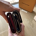 LV dauphine wallet 09.jpg