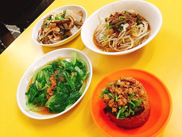 【樹林美食推薦】樹林火車站平價美食(近樹林車站後站)新北市也有的銅板美食！好吃又便宜！–樹林金掌廚筒仔米糕(附完整菜單)