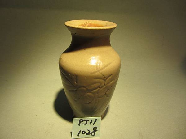 PJ11-1028 乳白花瓶