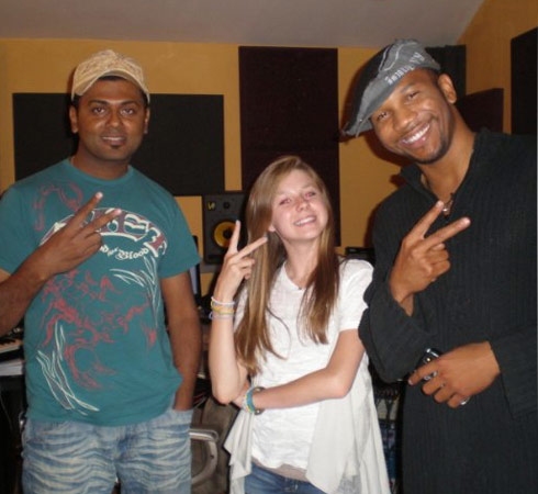 alana_who06.jpg alana_who06.jpg