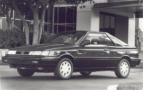 1990_nissan_sentra_2dr-hatchback.jpg