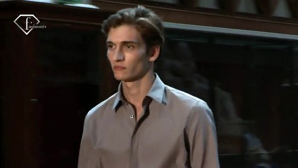 fashiontv_FTV_com_-_PARIS_MEN_S_S_2011_-_CERRUTI_BACKSTAGE.flv_000018640.jpg