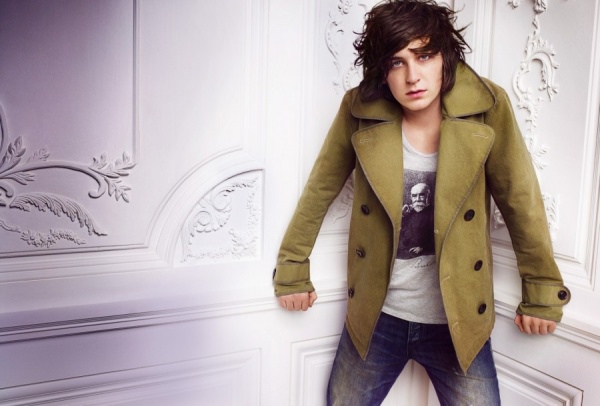 Burberry-Spring-Summer-2010-Advertising-Campaign-13.jpg