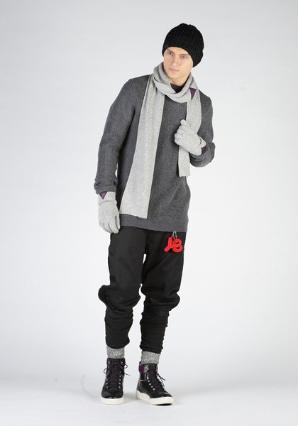 y3-2010-fall-winter-lookbook-8.jpg