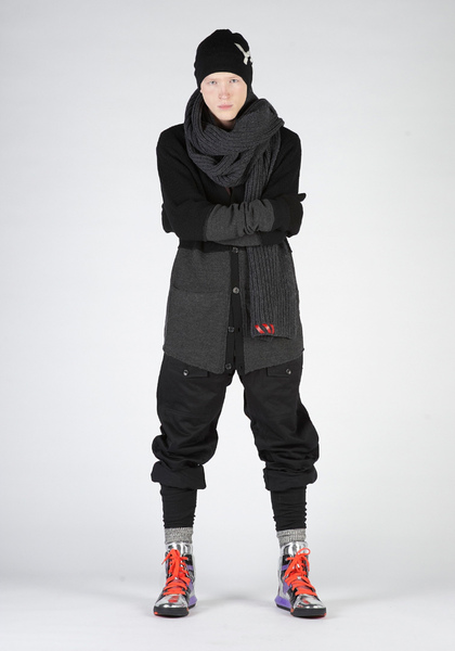 y3-2010-fall-winter-lookbook-9.jpg