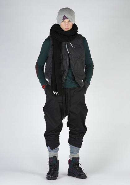 y3-2010-fall-winter-lookbook-15.jpg