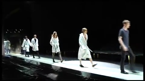 Making of _ Gucci Autumn_Winter 2010 Menswear.flv_000036003.jpg