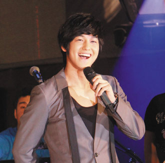 201004 Kim Bum fanmeeting in Taipei by 高智洋