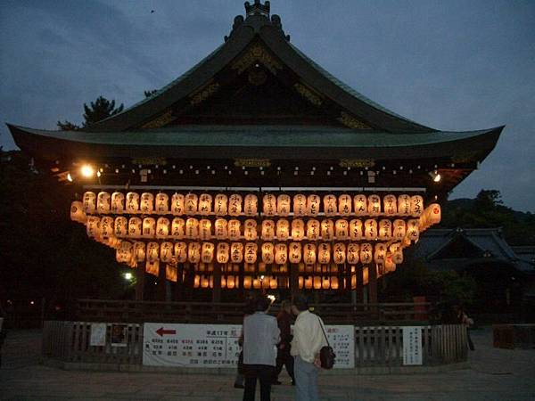 八坂神社的燈台