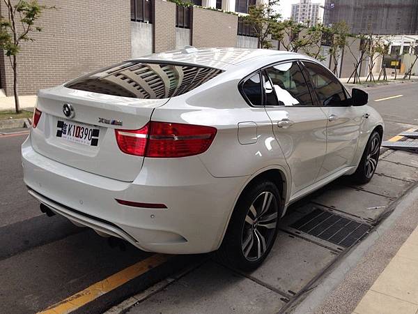 2011 BMW X6M - Car2TW協助王先生代辦從加拿大溫哥華運車回台灣台北