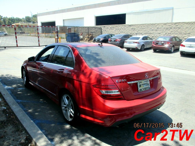 2012_BENZ_C250_1