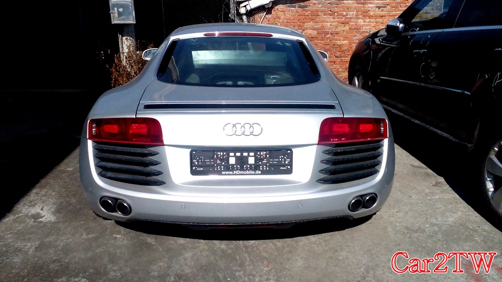 Audi_R8_4.2_7