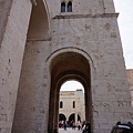 01766-BARI.JPG