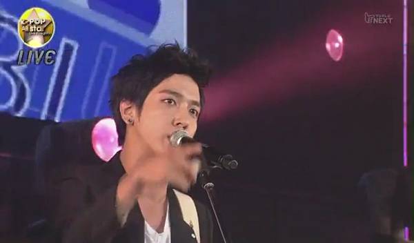 ＣＮＢＬＵＥ　１１０８２０.mp4 - YouTube[13-01-23].JPG