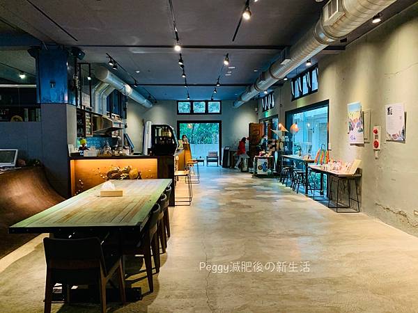 56C74CD2-67A5-49C8-949F-25B5D54B19E1_1_105_c.jpg 56C74CD2-67A5-49C8-949F-25B5D54B19E1_1_105_c.jpg