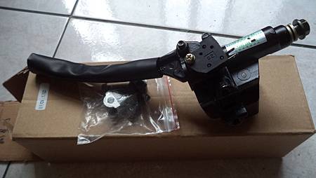 煞車總泵 煞車總泵