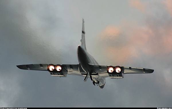 Aerospatiale-British Aerospace Concorde 102_British Airways  20030926  Ian Nightingale