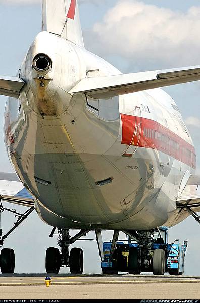 Boeing 747-21AC+SCD_Martinair Cargo   20060417  Ton de Haan