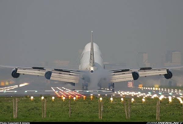 Boeing 747-236BM(SF)_MASargo   20050422  Airwim