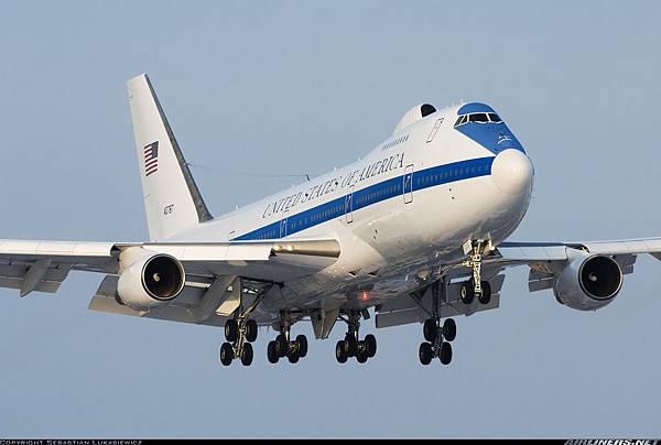 Boeing E-4B (747-200B)_USA AF   20140130 Sebastian Lukasiewicz