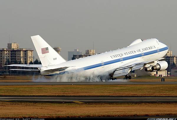 Boeing E-4B (747-200B)_USA AF   20161105    KS-SJST Spotters