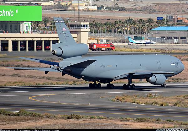 McDonnell Douglas KC-10A Extender (DC-10-30CF)_USAF   20170311  Alejandro Hernández León